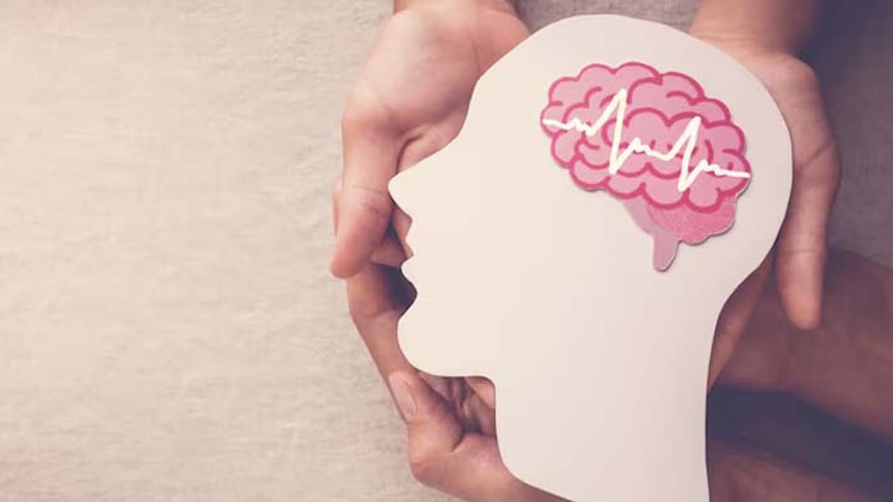 Health Guide: 7 Daily Habits That Quietly Damage Brain Health