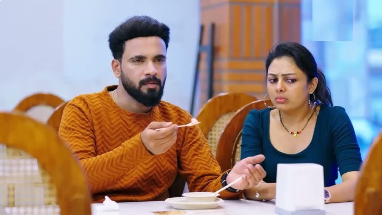 Amruthadhaare Serial: ದಿಯಾ ಜಯದೇವ್ನನ್ನು ಮದುವೆ ಆದ ಉದ್ದೇಶವೇ ಬೇರೆ; ಕಹಿಸತ್ಯ ಬಯಲು! Amruthadhaare Serial: ದಿಯಾ ಜಯದೇವ್ನನ್ನು ಮದುವೆ ಆದ ಉದ್ದೇಶವೇ ಬೇರೆ; ಕಹಿಸತ್ಯ ಬಯಲು!