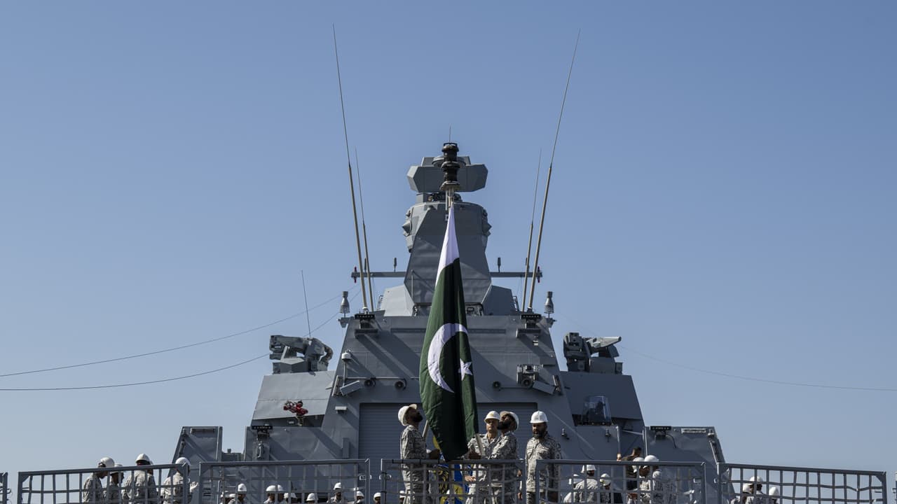 Horn of Africa Alert: Is Pakistan's Naval 'Support' For Somalia Just Political Theatre?