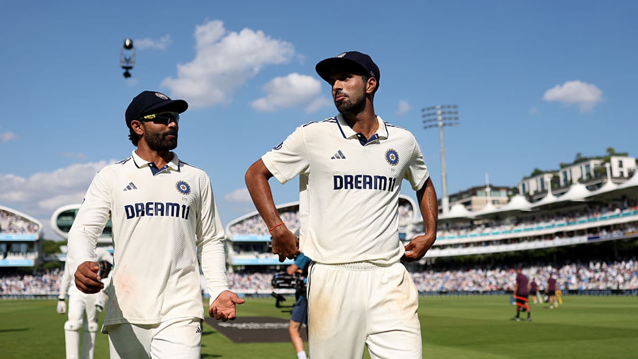 India dominate West Indies ಜಡೇಜಾ ದಾಳಿಗೆ ವೆಸ್ಟ್ ಇಂಡೀಸ್ ಕಂಗಾಲು; ಎರಡನೇ ಟೆಸ್ಟ್ನಲ್ಲೂ ಭಾರತ ಮೇಲುಗೈ | Ravindra Jadeja Fiery Spell Put India On Top Against West Indies Kvn India dominate West Indies ಜಡೇಜಾ ದಾಳಿಗೆ ವೆಸ್ಟ್ ಇಂಡೀಸ್ ಕಂಗಾಲು; ಎರಡನೇ ಟೆಸ್ಟ್ನಲ್ಲೂ ಭಾರತ ಮೇಲುಗೈ | Ravindra Jadeja Fiery Spell Put India On Top Against West Indies Kvn