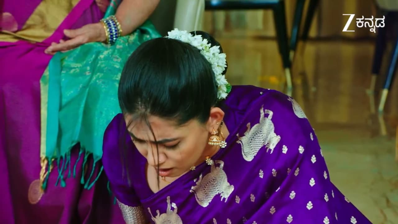 ‘ಇವರದ್ದೇ ದರ್ಬಾರು'…'ಲಕ್ಷ್ಮೀ ನಿವಾಸ'ದ ಈ ದೃಶ್ಯ ನೋಡಿ ಪಿತ್ತ ನೆತ್ತಿಗೇರಿಸಿಕೊಂಡ ಫ್ಯಾನ್ಸ್ ‘ಇವರದ್ದೇ ದರ್ಬಾರು'…'ಲಕ್ಷ್ಮೀ ನಿವಾಸ'ದ ಈ ದೃಶ್ಯ ನೋಡಿ ಪಿತ್ತ ನೆತ್ತಿಗೇರಿಸಿಕೊಂಡ ಫ್ಯಾನ್ಸ್