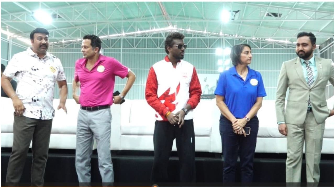 ‘RCB ತರನೇ ಬೆಂಗಳೂರು ಜವಾನ್ಸ್’.. ಕುಕ್ಕೆ ಸುಬ್ರಹ್ಮಣ್ಯ ಆರಾಧಕ ಅಟ್ಲಿ ಬೆಂಗಳೂರಿನ ಬಗ್ಗೆ ಅಭಿಮಾನದ ನುಡಿ ! | Pickleball In India As Bengaluru Jawans Host The Inaugural Bengaluru Open 2025 ‘RCB ತರನೇ ಬೆಂಗಳೂರು ಜವಾನ್ಸ್’.. ಕುಕ್ಕೆ ಸುಬ್ರಹ್ಮಣ್ಯ ಆರಾಧಕ ಅಟ್ಲಿ ಬೆಂಗಳೂರಿನ ಬಗ್ಗೆ ಅಭಿಮಾನದ ನುಡಿ ! | Pickleball In India As Bengaluru Jawans Host The Inaugural Bengaluru Open 2025