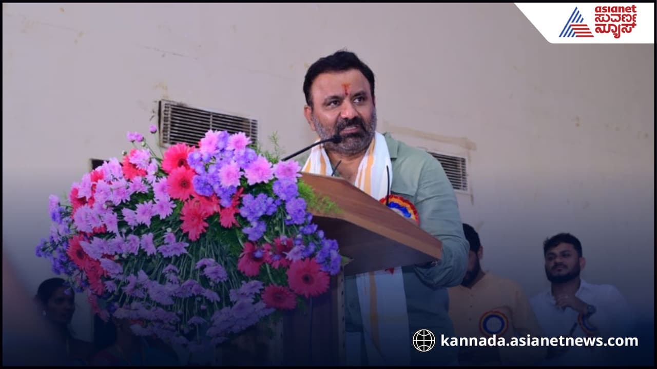 ರಾಜ್ಯದಲ್ಲಿ ಸಿದ್ದರಾಮಯ್ಯ ನಾಯಕತ್ವ ಅಗತ್ಯ, ನಿವೃತ್ತಿ ಆಗಬಾರದು: ಸಚಿವ ಸಂತೋಷ್ ಲಾಡ್ | Minister Santosh Lad Supports Cm Siddaramaiah Leadership Gvd ರಾಜ್ಯದಲ್ಲಿ ಸಿದ್ದರಾಮಯ್ಯ ನಾಯಕತ್ವ ಅಗತ್ಯ, ನಿವೃತ್ತಿ ಆಗಬಾರದು: ಸಚಿವ ಸಂತೋಷ್ ಲಾಡ್ | Minister Santosh Lad Supports Cm Siddaramaiah Leadership Gvd