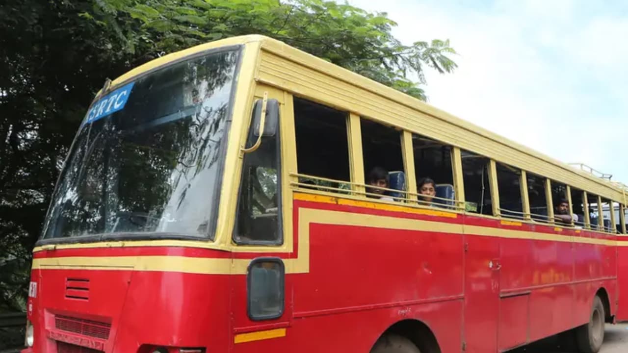 ಕೇರಳದಿಂದ ಕೊಡಗಿಗೆ ಬರುವ ಪ್ರವಾಸಿ ಬಸ್ಸುಗಳಿಂದ ಕೋಟ್ಯಂತರ ರೂಪಾಯಿ ತೆರಿಗೆ ವಂಚನೆ, ಡಿಜೆ ಹಾಕಿ ಪಾರ್ಟಿ | Large Scale Tax Evasion By Private Kerala Buses Entering Kodagu District Gow ಕೇರಳದಿಂದ ಕೊಡಗಿಗೆ ಬರುವ ಪ್ರವಾಸಿ ಬಸ್ಸುಗಳಿಂದ ಕೋಟ್ಯಂತರ ರೂಪಾಯಿ ತೆರಿಗೆ ವಂಚನೆ, ಡಿಜೆ ಹಾಕಿ ಪಾರ್ಟಿ | Large Scale Tax Evasion By Private Kerala Buses Entering Kodagu District Gow