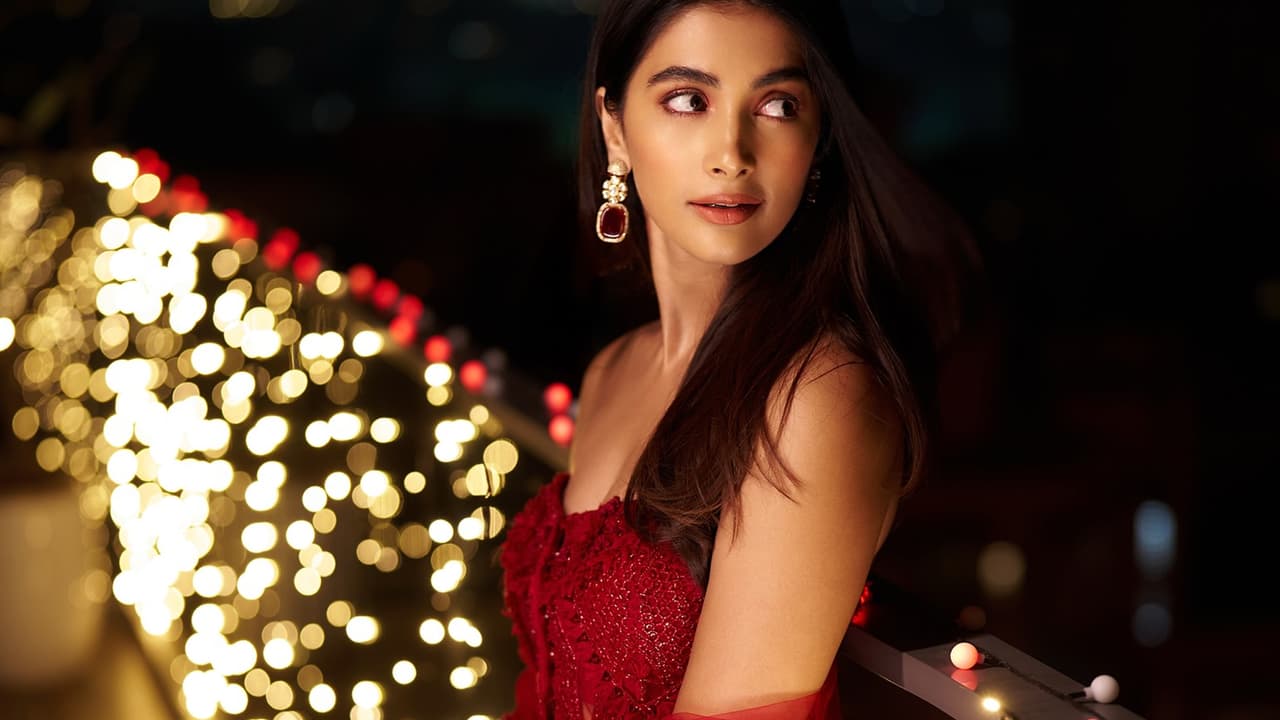 Did Pooja Hegde Really Slap a Pan-India Star? Truth Behind the Viral Rumor Revealed