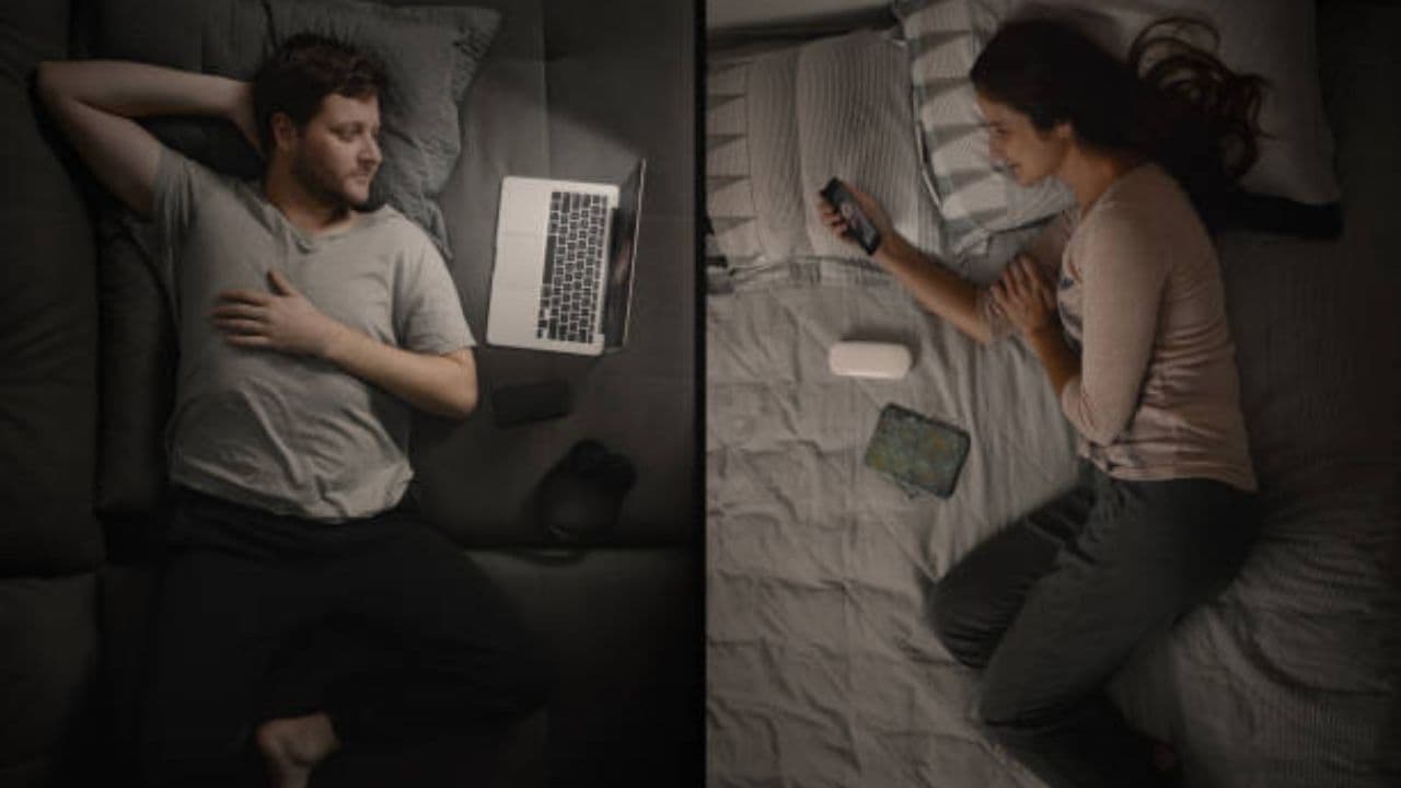 Relationship tips: ವಿದೇಶಿಯರು ಹೆಂಡತಿಯ ಮೇಲೆ ಕೆಂಡದಂಥ ಕೋಪ ಬಂದ್ರೆ ಹೀಗೆಲ್ಲಾ ಮಾಡ್ತಾರಂತೆ..! | What Do Foreign Husbands Do When They Get Angry At Their Wives Relationship tips: ವಿದೇಶಿಯರು ಹೆಂಡತಿಯ ಮೇಲೆ ಕೆಂಡದಂಥ ಕೋಪ ಬಂದ್ರೆ ಹೀಗೆಲ್ಲಾ ಮಾಡ್ತಾರಂತೆ..! | What Do Foreign Husbands Do When They Get Angry At Their Wives