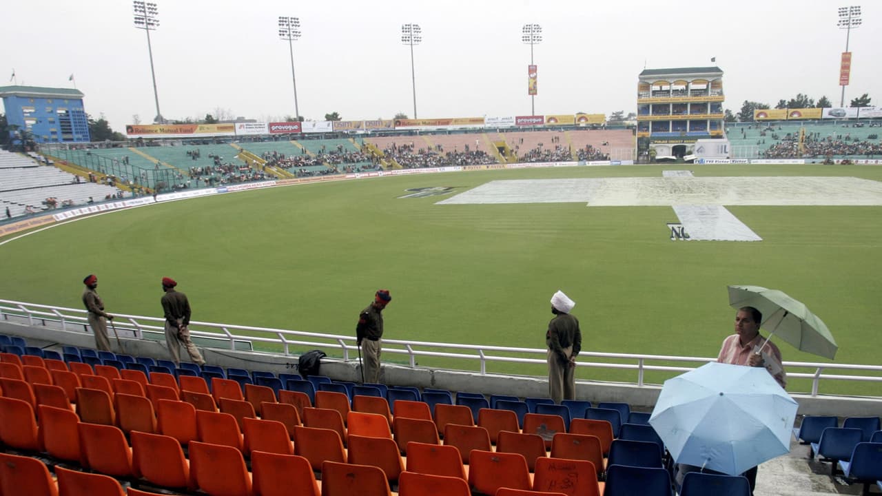 2026ರ ಟಿ20 ವಿಶ್ವಕಪ್ಗೆ 5 ಸ್ಟೇಡಿಯಂ ಆತಿಥ್ಯ! ಟೀಂ ಇಂಡಿಯಾ ಸೋತಲ್ಲೇ ಮತ್ತೆ ಫೈನಲ್ ಮ್ಯಾಚ್ | 2026 T20 World Cup Venues Finalized Ahmedabad To Host Final Match Kvn 2026ರ ಟಿ20 ವಿಶ್ವಕಪ್ಗೆ 5 ಸ್ಟೇಡಿಯಂ ಆತಿಥ್ಯ! ಟೀಂ ಇಂಡಿಯಾ ಸೋತಲ್ಲೇ ಮತ್ತೆ ಫೈನಲ್ ಮ್ಯಾಚ್ | 2026 T20 World Cup Venues Finalized Ahmedabad To Host Final Match Kvn