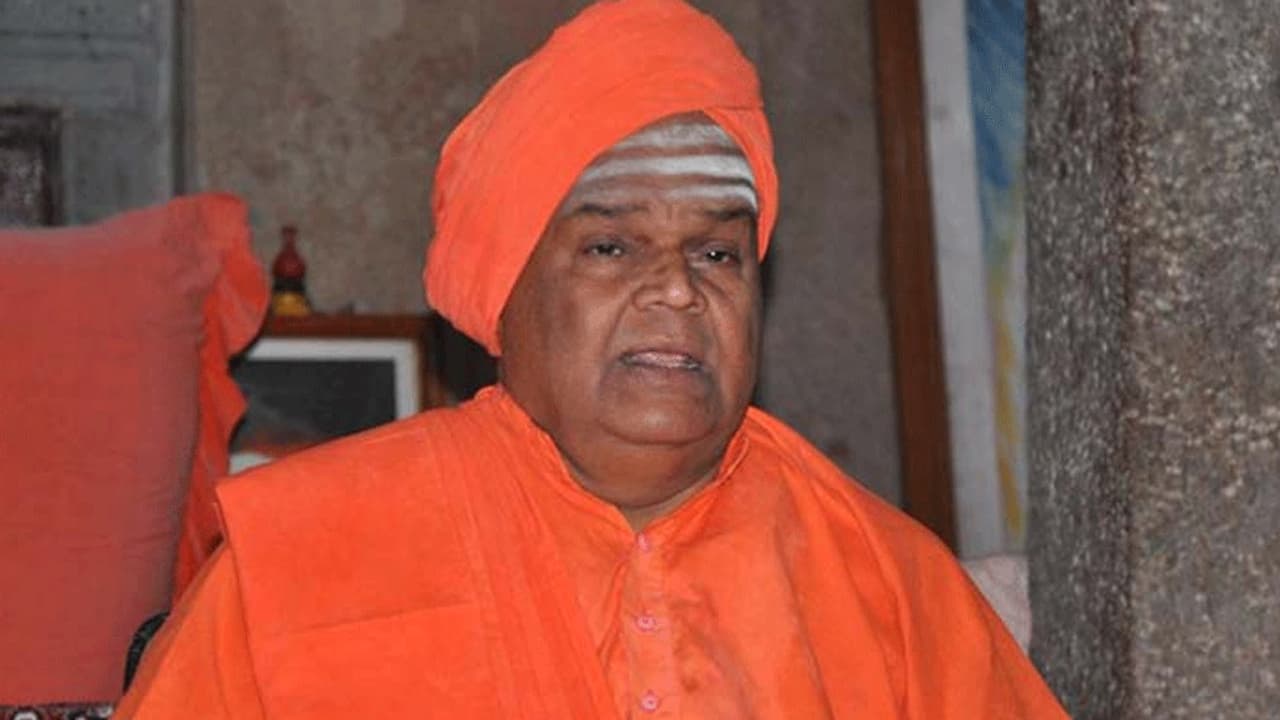 ಕನ್ನಡ ಸೇವೆಗೆ ಜೀವವನ್ನೇ ಅರ್ಪಿಸಿದ ಗದುಗಿನ ತೋಂಟದ ಸಿದ್ಧಲಿಂಗ ಶ್ರೀಗಳು: 660 ಕನ್ನಡ ಕೃತಿಗಳ ಪ್ರಕಟಣೆ | Tontadarya Siddalinga Sri Gadag Mutt 660 Kannada Books Gvd ಕನ್ನಡ ಸೇವೆಗೆ ಜೀವವನ್ನೇ ಅರ್ಪಿಸಿದ ಗದುಗಿನ ತೋಂಟದ ಸಿದ್ಧಲಿಂಗ ಶ್ರೀಗಳು: 660 ಕನ್ನಡ ಕೃತಿಗಳ ಪ್ರಕಟಣೆ | Tontadarya Siddalinga Sri Gadag Mutt 660 Kannada Books Gvd