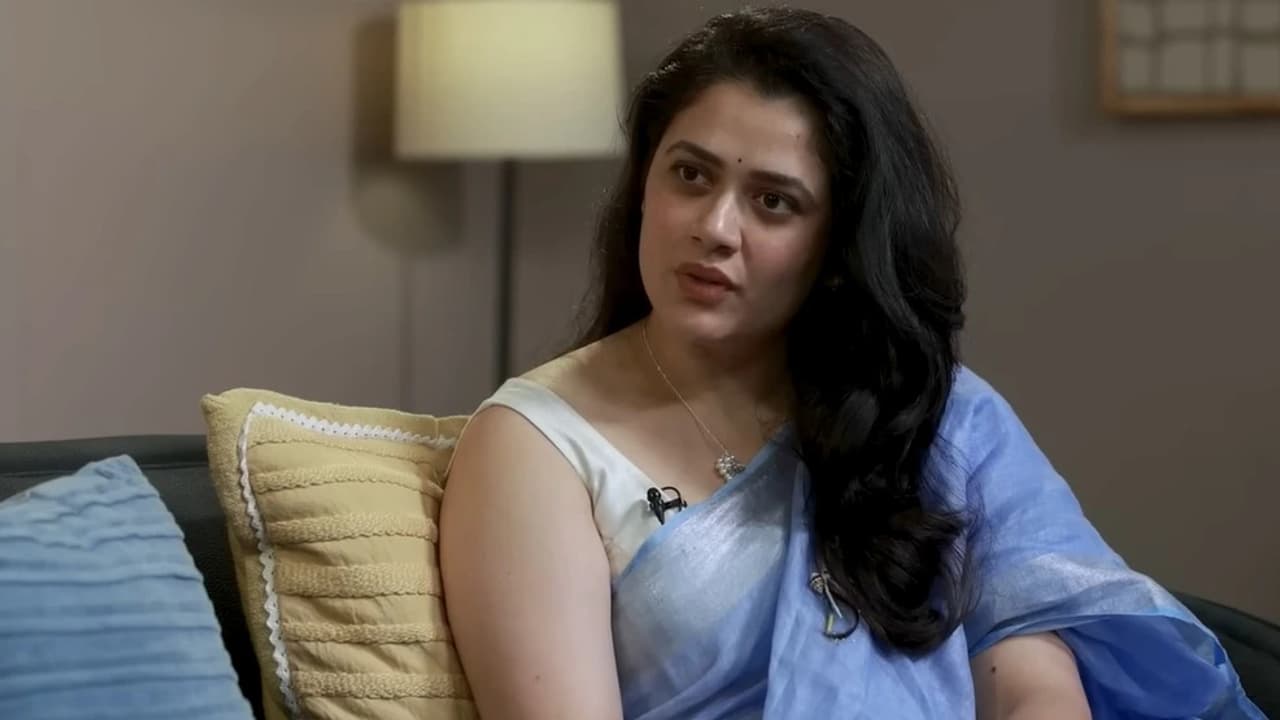 "ನನ್ನ ಮಗ ನೋಡಿದ್ರೆ..": ಅಶ್ಲೀಲ ಫೋಟೋಗಳು ವೈರಲ್ ಆಗ್ತಿದ್ದಂತೆ ಗಿರಿಜಾ ಓಕ್ ಬೇಸರ "ನನ್ನ ಮಗ ನೋಡಿದ್ರೆ..": ಅಶ್ಲೀಲ ಫೋಟೋಗಳು ವೈರಲ್ ಆಗ್ತಿದ್ದಂತೆ ಗಿರಿಜಾ ಓಕ್ ಬೇಸರ