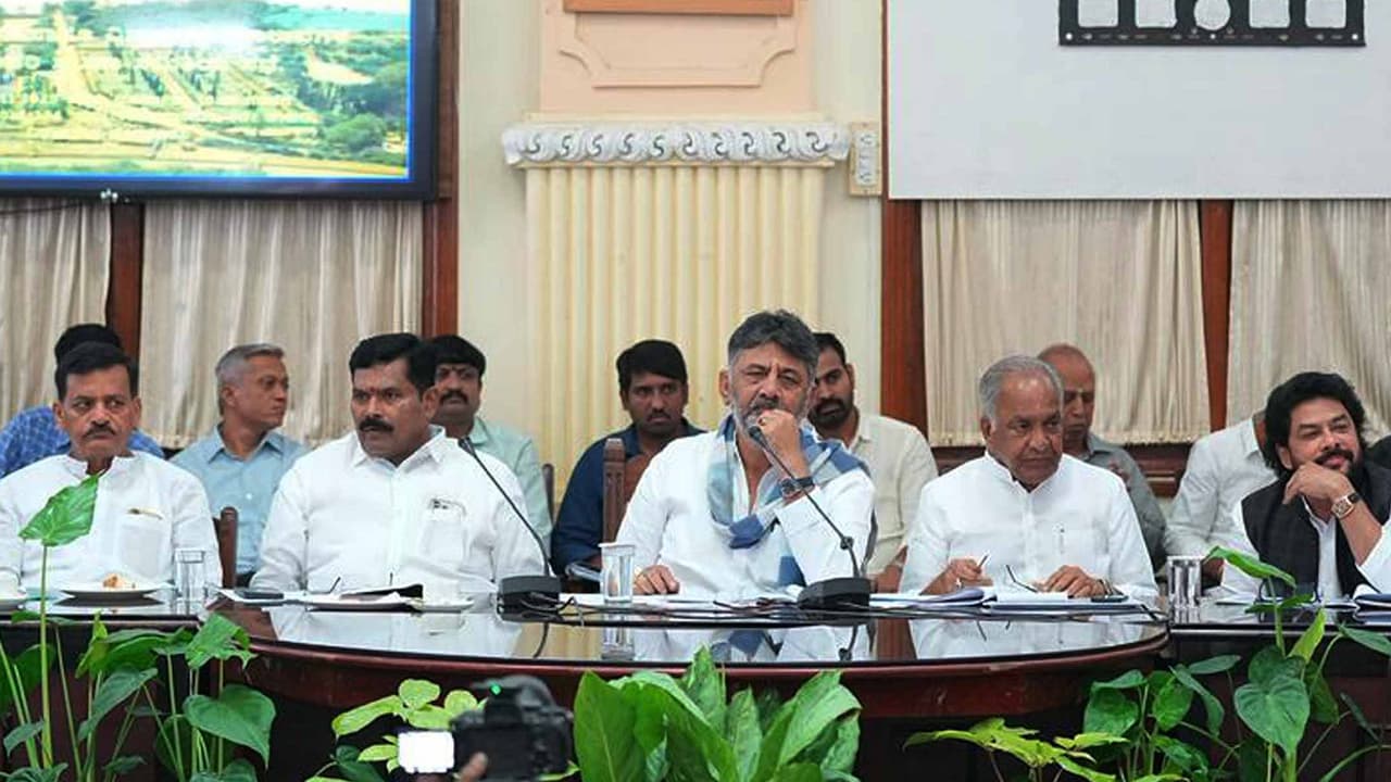 ತುಂಗಭದ್ರಾ ಅಣೆಕಟ್ಟಿನ 33 ಗೇಟ್ ಬದಲಾವಣೆ, ಎರಡನೇ ಬೆಳೆಗೆ ನೀರು ಇಲ್ಲ: ಸರ್ಕಾರದ ಸ್ಪಷ್ಟನೆ | Tungabhadra Dam Gate Replacement No Water Second Crop Karnataka Gvd ತುಂಗಭದ್ರಾ ಅಣೆಕಟ್ಟಿನ 33 ಗೇಟ್ ಬದಲಾವಣೆ, ಎರಡನೇ ಬೆಳೆಗೆ ನೀರು ಇಲ್ಲ: ಸರ್ಕಾರದ ಸ್ಪಷ್ಟನೆ | Tungabhadra Dam Gate Replacement No Water Second Crop Karnataka Gvd