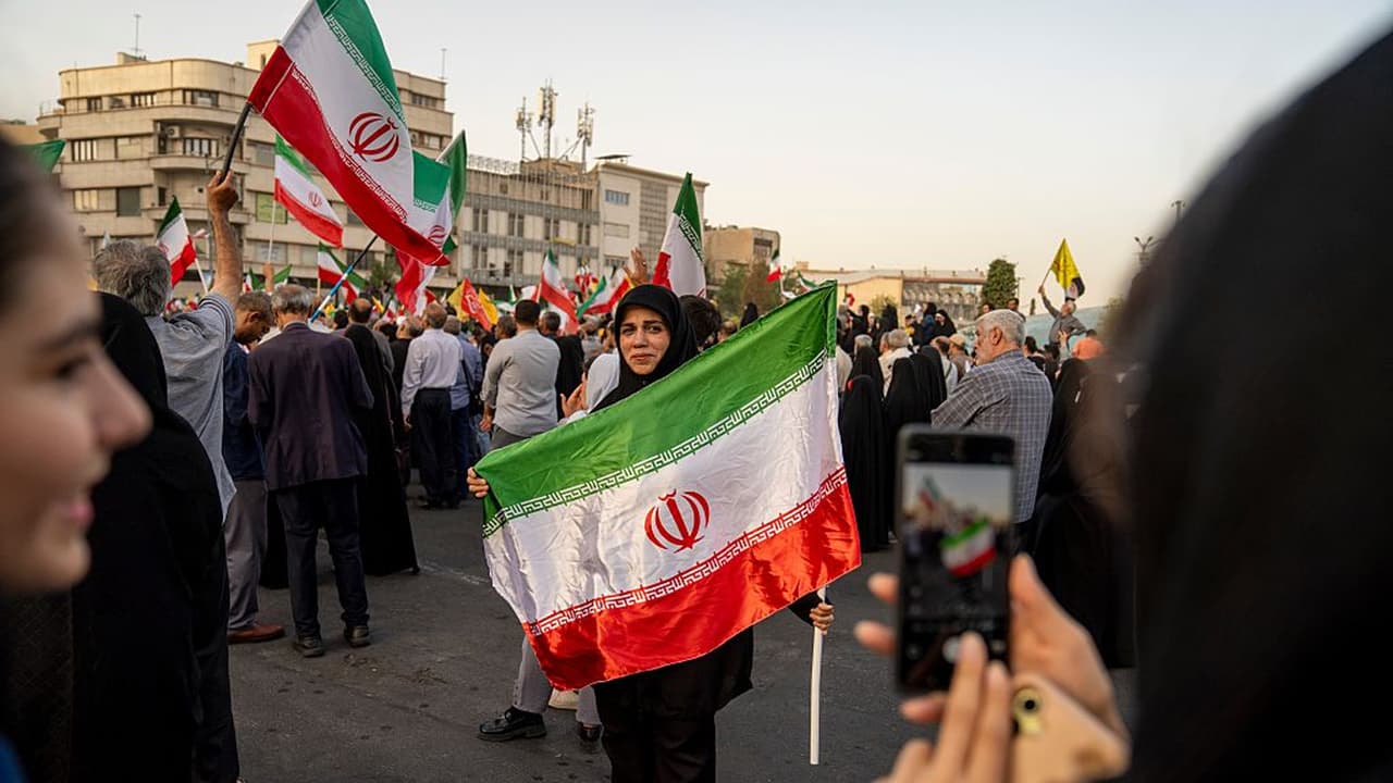 The Last Revolution? How Iran’s Faltering Resistance Mirrors China’s Shift From Mao To Deng Xiaoping