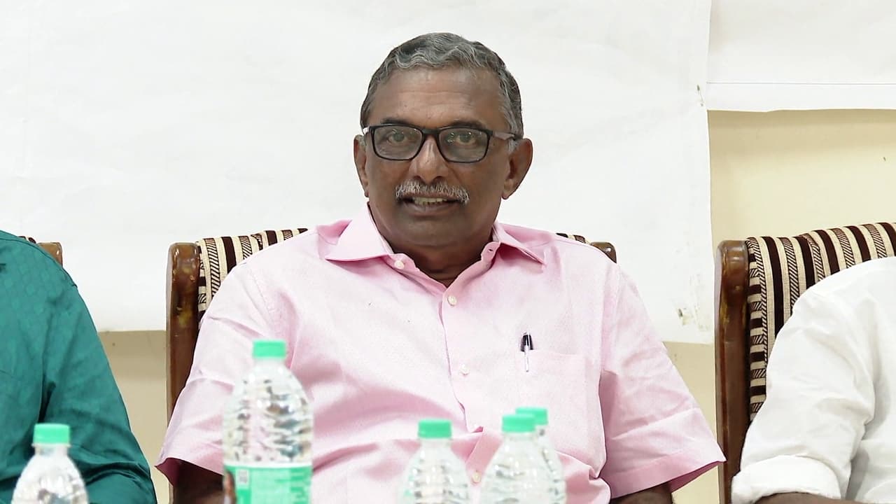 a pathmakumar cpm notice gold theft case എ പത്മകുമാറിനോട് വിശദീകരണം ...