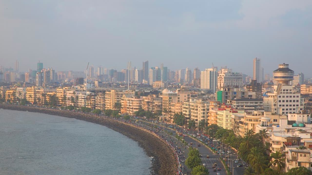 Mumbai Weather LATEST Update: Mumbai Wakes to Chilly Morning as Temperature Falls Below 20°C; Check