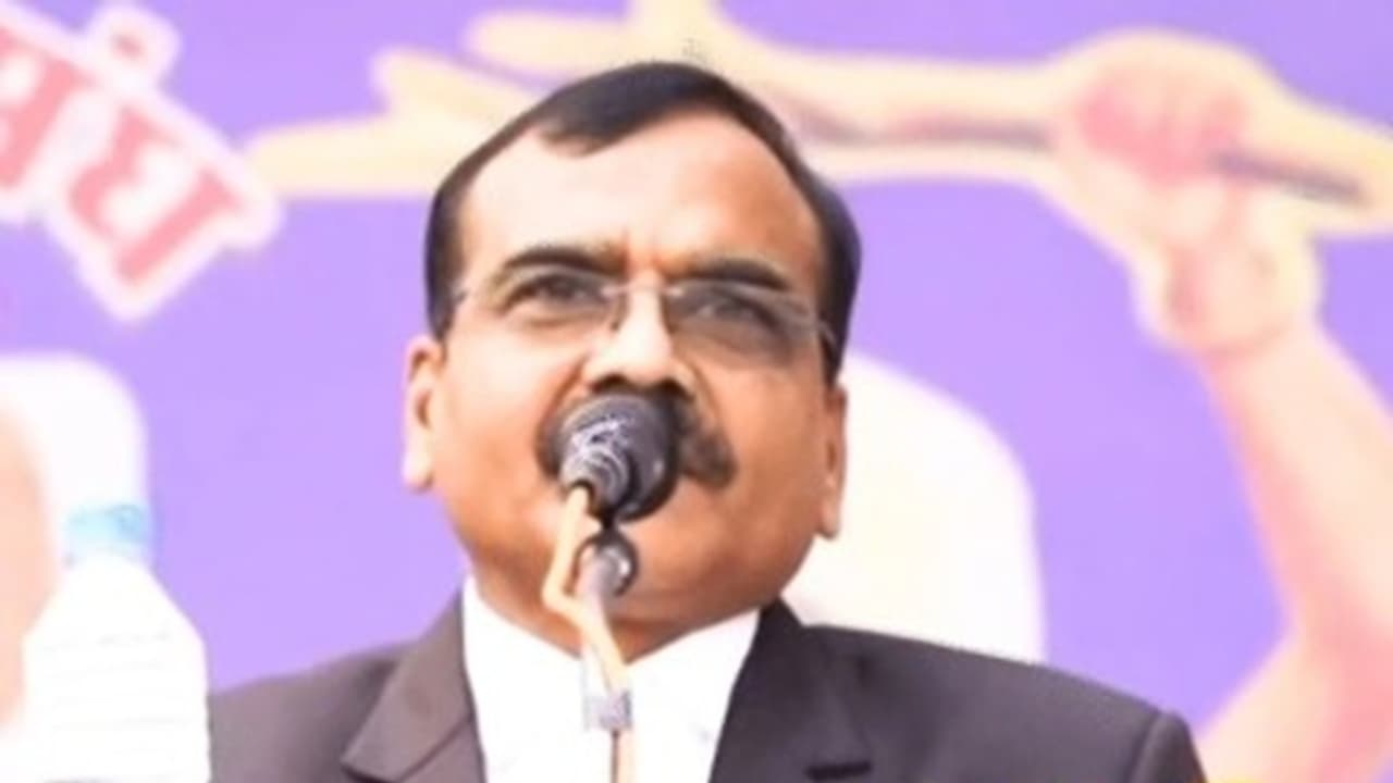 Santosh Verma: பிராமணர் தனது மகளை என் மகனுக்குத் தாரைவார்க்கும் வரை.. ஐ.ஏ.எஸ். அதிகாரியின் சர்ச்சை! | Ias Officer Santosh Verma Until A Brahmin Donates His Daughter Remark Sparks Row ...