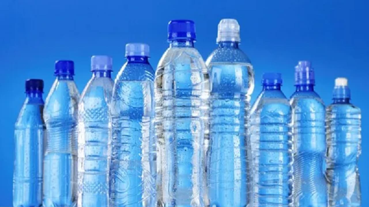 Bengaluru ಜಲಮಂಡಳಿಯಿಂದ ಹೊಸ ಯೋಜನೆ: ಬಿಸ್ಲೇರಿ ಮಾದರಿಯಲ್ಲಿ ಕಾವೇರಿ ನೀರಿನ ಬಾಟಲ್ | Bwssb Cauvery Bottled Water Launch Biodegradable Bottle Bengaluru Gvd Bengaluru ಜಲಮಂಡಳಿಯಿಂದ ಹೊಸ ಯೋಜನೆ: ಬಿಸ್ಲೇರಿ ಮಾದರಿಯಲ್ಲಿ ಕಾವೇರಿ ನೀರಿನ ಬಾಟಲ್ | Bwssb Cauvery Bottled Water Launch Biodegradable Bottle Bengaluru Gvd