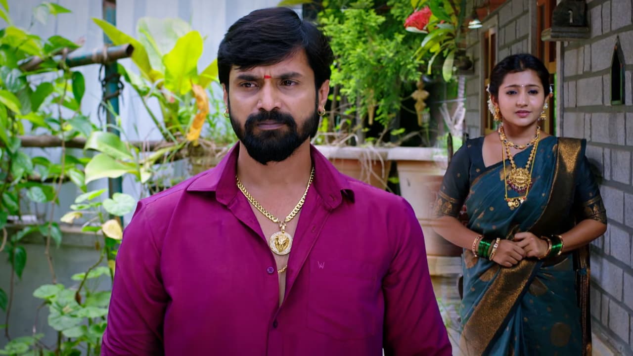 Muddu Sose Serial ವೀರಭದ್ರನ ಪಾತ್ರ ಮುಗೀತಾ? Bigg Boss ಮನೆಯಲ್ಲಿ ವೈಲ್ಡ್ ಕಾರ್ಡ್ ಸ್ಪರ್ಧಿಯಾಗ್ತಾರಾ? | Muddu Sose Serial Kannada Snake Bite Veerabhadra Muddu Sose Serial ವೀರಭದ್ರನ ಪಾತ್ರ ಮುಗೀತಾ? Bigg Boss ಮನೆಯಲ್ಲಿ ವೈಲ್ಡ್ ಕಾರ್ಡ್ ಸ್ಪರ್ಧಿಯಾಗ್ತಾರಾ? | Muddu Sose Serial Kannada Snake Bite Veerabhadra