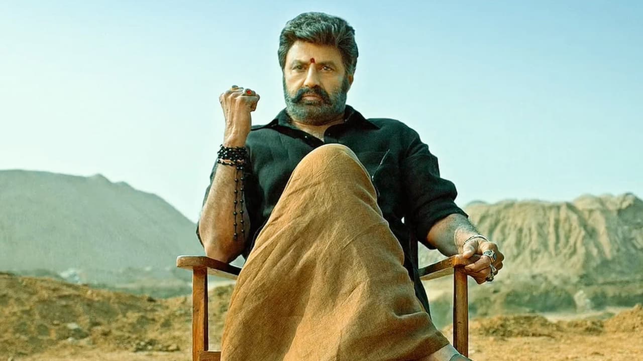 Balakrishna: ಸಿಂಹ ನಗೋದಾ? ಹುಚ್ಚು ಬಿಟ್ರೆ! ತಂದೆ ಎನ್ಟಿಆರ್ ಜೊತೆಗಿನ ಸಿನಿಮಾ ಬಗ್ಗೆಯೇ ಬಾಲಯ್ಯ ಕಾಮಿಡಿ | Balakrishna Trolls His Own Disaster Movie With Father Ntr Gvd Balakrishna: ಸಿಂಹ ನಗೋದಾ? ಹುಚ್ಚು ಬಿಟ್ರೆ! ತಂದೆ ಎನ್ಟಿಆರ್ ಜೊತೆಗಿನ ಸಿನಿಮಾ ಬಗ್ಗೆಯೇ ಬಾಲಯ್ಯ ಕಾಮಿಡಿ | Balakrishna Trolls His Own Disaster Movie With Father Ntr Gvd