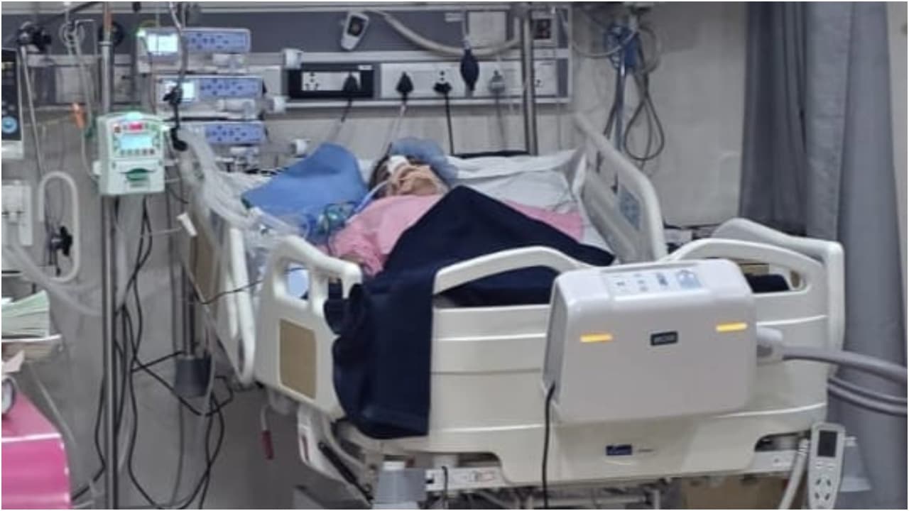 ಮಾರತಹಳ್ಳಿ ಹೊಟೇಲ್ ಕಟ್ಟಡದಿಂದ ಯುವತಿ ಜಿಗಿತ ಪ್ರಕರಣ, ಪೊಲೀಸರ ಮೇಲೆ ಕಮಿಷನರ್ಗೆ ಮೂಡಿದ ಅನುಮಾನ? | Bengaluru Marathahalli Hotel Jump Case Takes Shocking Twist Police Scanner Gow ಮಾರತಹಳ್ಳಿ ಹೊಟೇಲ್ ಕಟ್ಟಡದಿಂದ ಯುವತಿ ಜಿಗಿತ ಪ್ರಕರಣ, ಪೊಲೀಸರ ಮೇಲೆ ಕಮಿಷನರ್ಗೆ ಮೂಡಿದ ಅನುಮಾನ? | Bengaluru Marathahalli Hotel Jump Case Takes Shocking Twist Police Scanner Gow