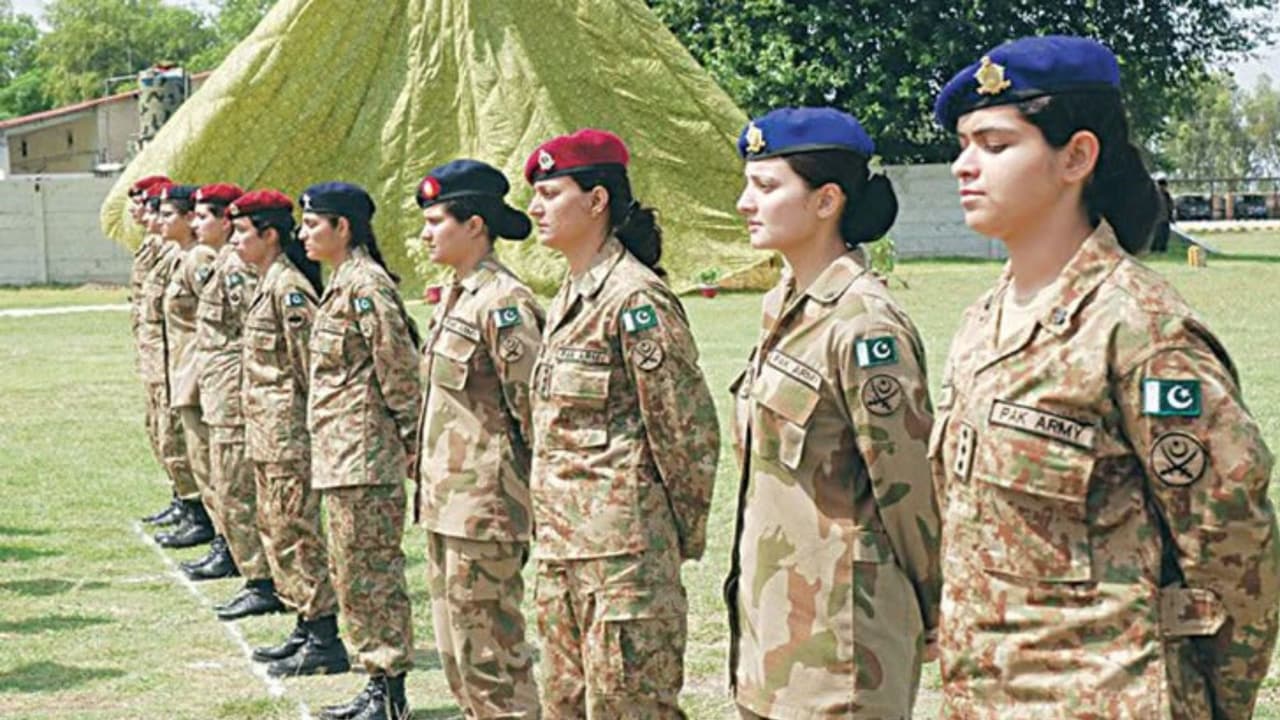 ಪಾಕಿಸ್ತಾನ ಸೇನೆಯಲ್ಲಿರುವ ಮಹಿಳಾ ಸೇನಾಧಿಕಾರಿಗಳ ಸಂಖ್ಯೆ ಎಷ್ಟು? ಇಲ್ಲಿದೆ ಸಂಪೂರ್ಣ ಮಾಹಿತಿ | Number Of Women Officers In Pakistan Army Facts And History San ಪಾಕಿಸ್ತಾನ ಸೇನೆಯಲ್ಲಿರುವ ಮಹಿಳಾ ಸೇನಾಧಿಕಾರಿಗಳ ಸಂಖ್ಯೆ ಎಷ್ಟು? ಇಲ್ಲಿದೆ ಸಂಪೂರ್ಣ ಮಾಹಿತಿ | Number Of Women Officers In Pakistan Army Facts And History San
