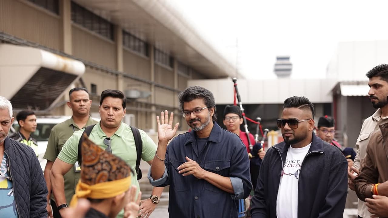 https://static.asianetnews.com/images/w-1280,h-720,format-jpg,imgid-01kdf7z8ev8796xny64xvjbssk,imgname-jana-nayagan--3--1766816981467.jpg