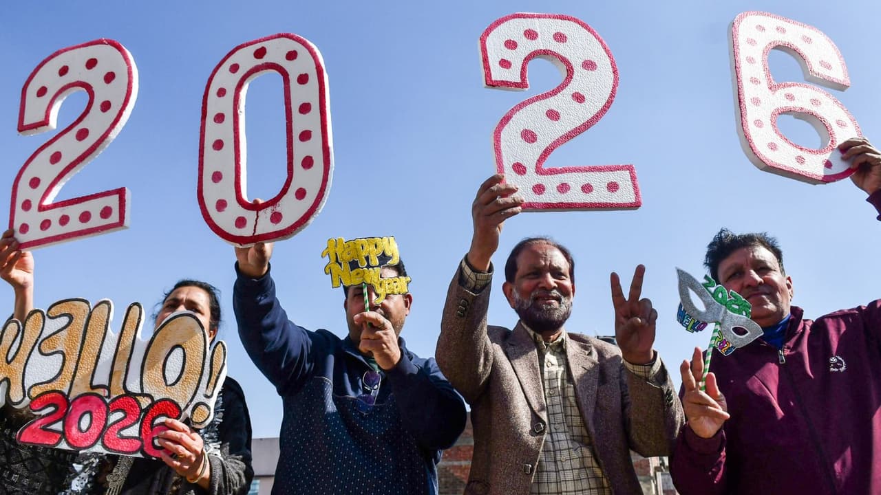 Chinese New Year 2026: Beautiful Wishes & Quotes to Celebrate the Spring Festival