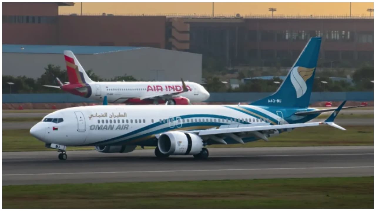 ಮತ್ತೆ ಕಾವೇರಿದ ಇರಾನ್-ಇಸ್ರೇಲ್ ಯುದ್ಧ: ಬೆಂಗಳೂರಿನ ಕೆಂಪೇಗೌಡ ಏರ್ಪೋರ್ಟ್ನಲ್ಲಿ 19 ವಿಮಾನಗಳ ಹಾರಾಟ ರದ್ದು! | Bengaluru Kempegowda Airport 19 Flights Cancelled Due To Iran Israel War Sat ಮತ್ತೆ ಕಾವೇರಿದ ಇರಾನ್-ಇಸ್ರೇಲ್ ಯುದ್ಧ: ಬೆಂಗಳೂರಿನ ಕೆಂಪೇಗೌಡ ಏರ್ಪೋರ್ಟ್ನಲ್ಲಿ 19 ವಿಮಾನಗಳ ಹಾರಾಟ ರದ್ದು! | Bengaluru Kempegowda Airport 19 Flights Cancelled Due To Iran Israel War Sat