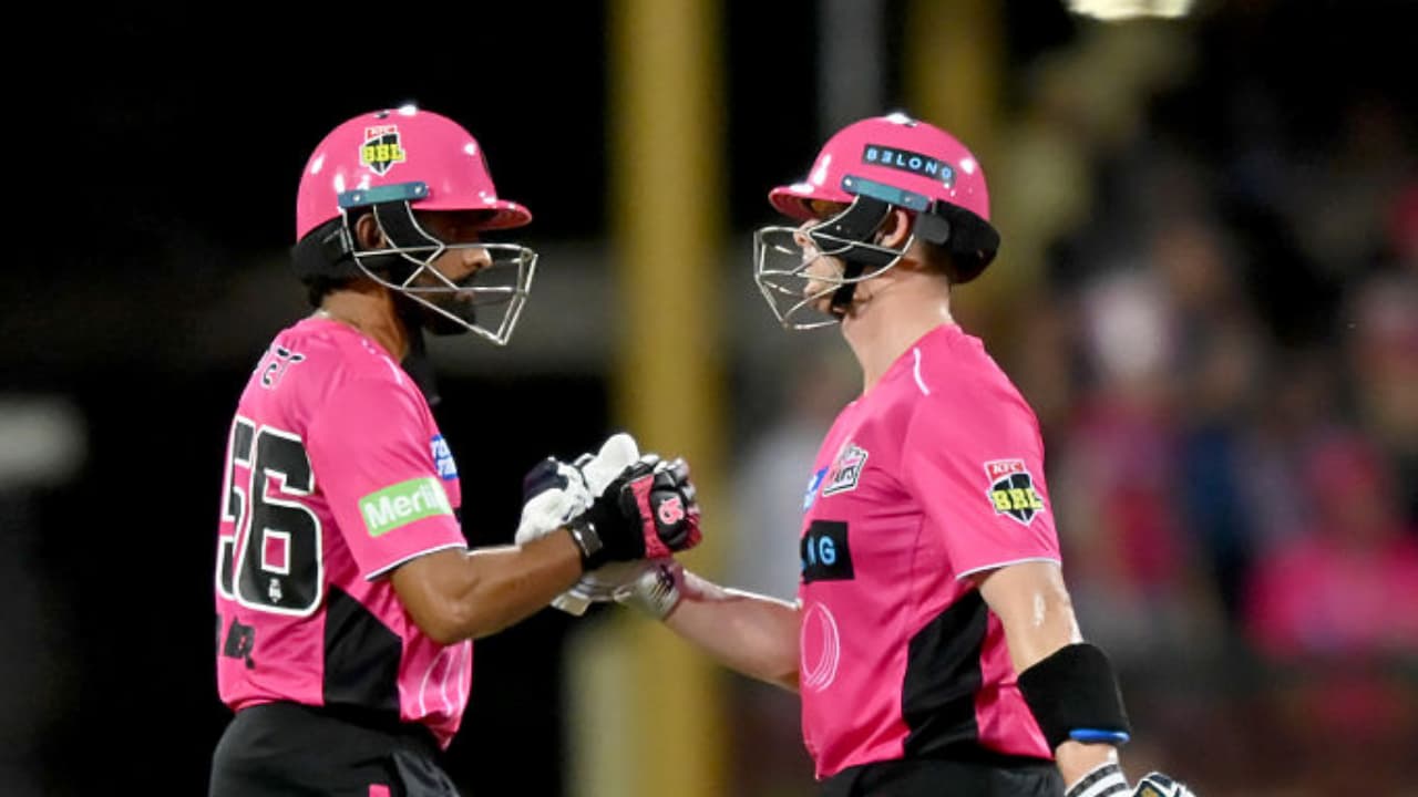 Babar Azam's BBL frustration: Smith denies single, bat smashed | Quick Digest