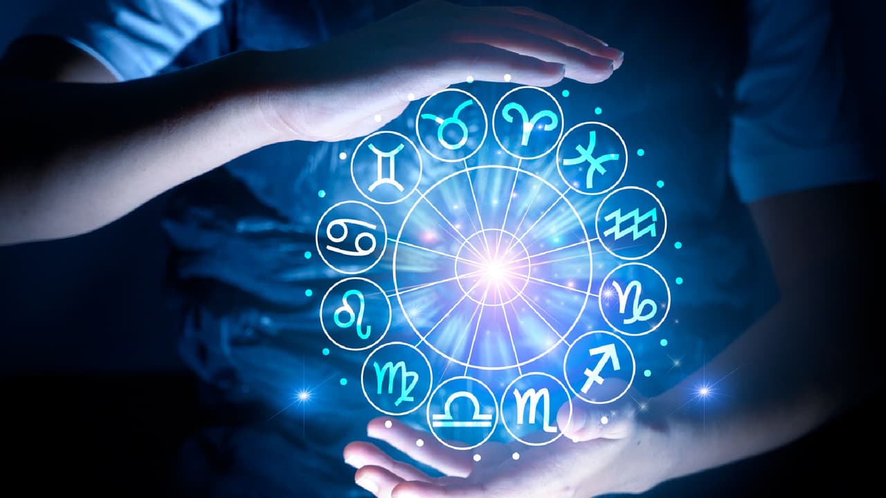 ನಾಳೆ ಜನವರಿ 21 ಆದಿತ್ಯ ಮಂಗಲ-ರವಿ ಯೋಗ, ಈ 5 ರಾಶಿಗೆ ಶ್ರೀಮಂತಿಕೆ, ಅದೃಷ್ಟ ನಾಳೆ ಜನವರಿ 21 ಆದಿತ್ಯ ಮಂಗಲ-ರವಿ ಯೋಗ, ಈ 5 ರಾಶಿಗೆ ಶ್ರೀಮಂತಿಕೆ, ಅದೃಷ್ಟ