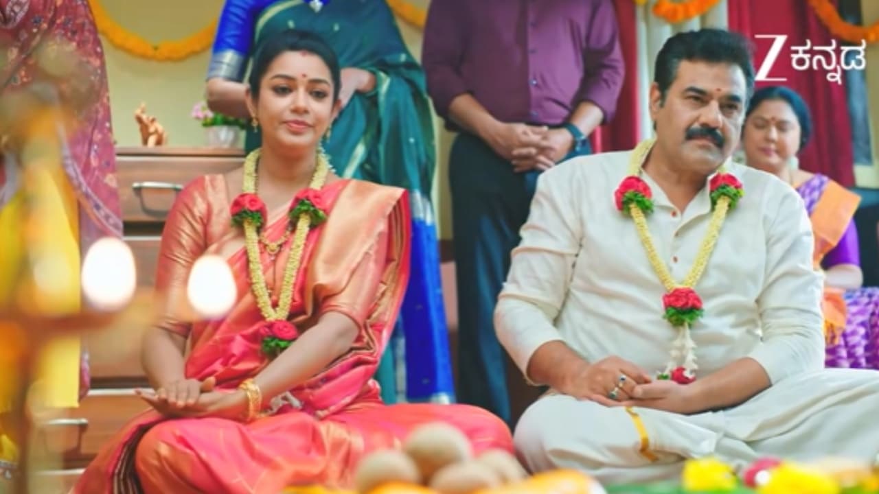 Amruthadhaare Serial: ವೀಕ್ಷಕರ ಬಹುದಿನದ ಬೇಡಿಕೆಗೆ ತಥಾಸ್ತು ಎಂದ ದೇವರು! ಇದೇ ಅಮೃತಘಳಿಗೆ Amruthadhaare Serial: ವೀಕ್ಷಕರ ಬಹುದಿನದ ಬೇಡಿಕೆಗೆ ತಥಾಸ್ತು ಎಂದ ದೇವರು! ಇದೇ ಅಮೃತಘಳಿಗೆ