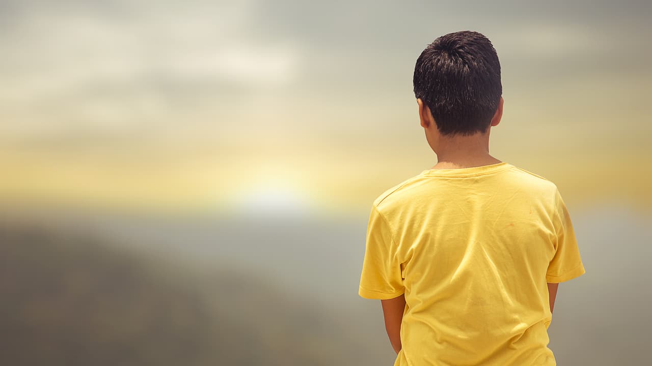 Delhi Teen Flees Home to Become Influencer, Rescued from Bengaluru Railway Station