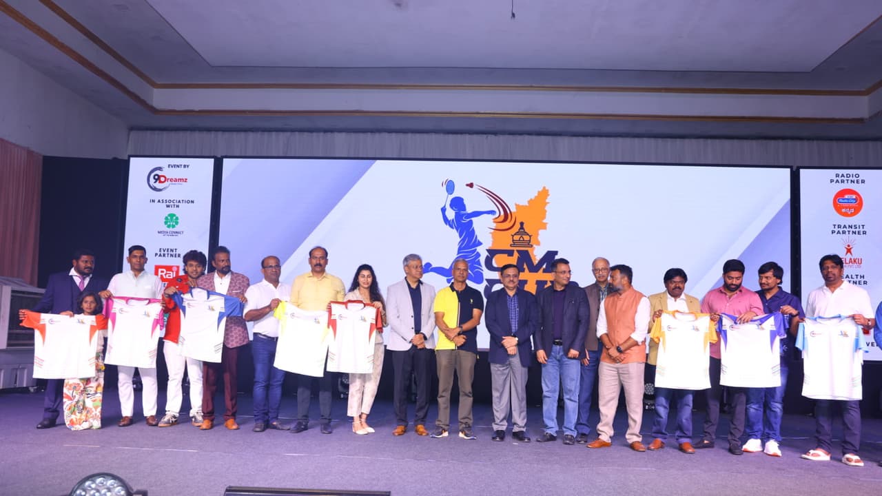 ಸಿಎಂ ಕಪ್ 2026ರ ಜೆರ್ಸಿ ಲಾಂಚ್; ಸಚಿವರು, ಐಎಎಸ್ ಸೇರಿ ನಟ-ನಟಿಯರು ಸ್ಪರ್ಧಿಗಳಾಗಿ ಕಣಕ್ಕೆ | Cm Cup 2026 Jersey Launch Ministers Bureaucrats Stars Gear Up For Competition ಸಿಎಂ ಕಪ್ 2026ರ ಜೆರ್ಸಿ ಲಾಂಚ್; ಸಚಿವರು, ಐಎಎಸ್ ಸೇರಿ ನಟ-ನಟಿಯರು ಸ್ಪರ್ಧಿಗಳಾಗಿ ಕಣಕ್ಕೆ | Cm Cup 2026 Jersey Launch Ministers Bureaucrats Stars Gear Up For Competition