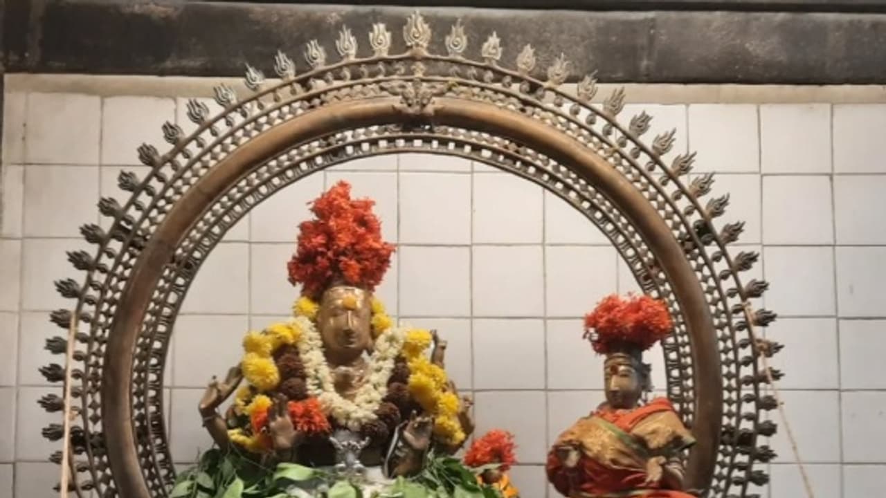 Cheyyar Sri Vedapureeswarar Temple Holy Theertham : புண்ணிய ...