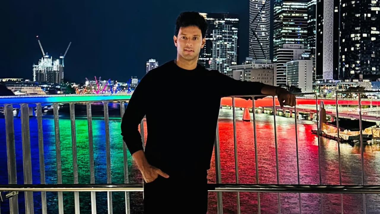 “Hero’s Return” – Shivam Dube Gets Grand Hometown Welcome After T20 World Cup Glory (Watch)