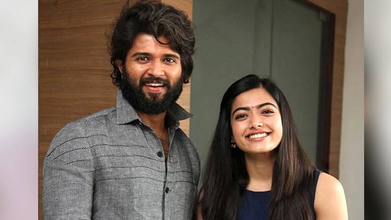 'ಶಾದಿ ಮುಬಾರಕ್' ಎಂದವರಿಗೆ ರಶ್ಮಿಕಾ ಮಂದಣ್ಣ ಕೊಟ್ಟ ರಿಯಾಕ್ಷನ್ ಇದು.. ಅಂದ್ರೆ, ವಿಜಯ್-ರಶ್ಮಿಕಾ ಮದುವೆ ಕಥೆ ಏನು? 'ಶಾದಿ ಮುಬಾರಕ್' ಎಂದವರಿಗೆ ರಶ್ಮಿಕಾ ಮಂದಣ್ಣ ಕೊಟ್ಟ ರಿಯಾಕ್ಷನ್ ಇದು.. ಅಂದ್ರೆ, ವಿಜಯ್-ರಶ್ಮಿಕಾ ಮದುವೆ ಕಥೆ ಏನು?