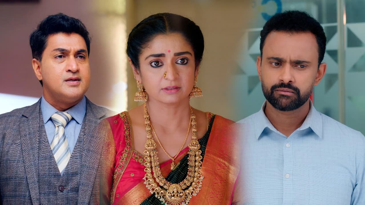 Bhagyalakshmi Serial: 2 ನೇ ಮದುವೆಯಾಗೋ ಖುಷಿಯಲ್ಲಿದ್ದ ಭಾಗ್ಯಗೆ ಭೂಮಿ ಇಬ್ಭಾಗವಾಗುವಂಥ ನ್ಯೂಸ್ ಸಿಕ್ಕಿತು! Bhagyalakshmi Serial: 2 ನೇ ಮದುವೆಯಾಗೋ ಖುಷಿಯಲ್ಲಿದ್ದ ಭಾಗ್ಯಗೆ ಭೂಮಿ ಇಬ್ಭಾಗವಾಗುವಂಥ ನ್ಯೂಸ್ ಸಿಕ್ಕಿತು!