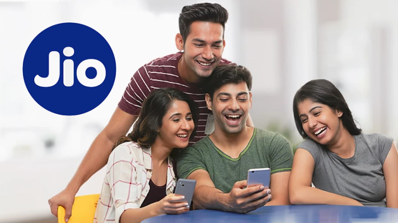 4 சிம்கள், 75GB டேட்டா: ரூ.449 மட்டுமே.. இந்த பிளான் தெரிஞ்சா மற்ற ரீசார்ஜ் வேண்டாம்