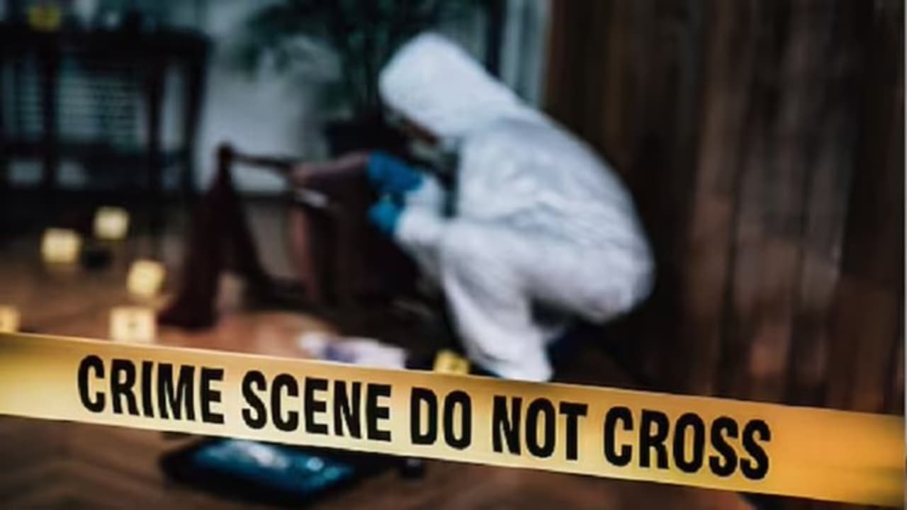 Bengaluru: ಮಾಜಿ ಸಿಎಂ ಬಸವರಾಜ್ ಬೊಮ್ಮಾಯಿ ಆಪ್ತ ಕಾರ್ಯದರ್ಶಿ ಚಂದ್ರು ಮಗ ಆತ್ಮ*ಹತ್ಯೆ | Former Cm Basavaraj Bommai Personal Secretary Chandru S Son Kills Him Self In Bengaluru Mrq Bengaluru: ಮಾಜಿ ಸಿಎಂ ಬಸವರಾಜ್ ಬೊಮ್ಮಾಯಿ ಆಪ್ತ ಕಾರ್ಯದರ್ಶಿ ಚಂದ್ರು ಮಗ ಆತ್ಮ*ಹತ್ಯೆ | Former Cm Basavaraj Bommai Personal Secretary Chandru S Son Kills Him Self In Bengaluru Mrq