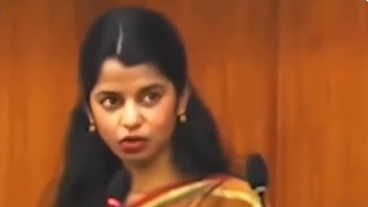 “Not Satisfied With Answer”: Bihar MLA Maithili Thakur Questions Health Minister on Hospitals