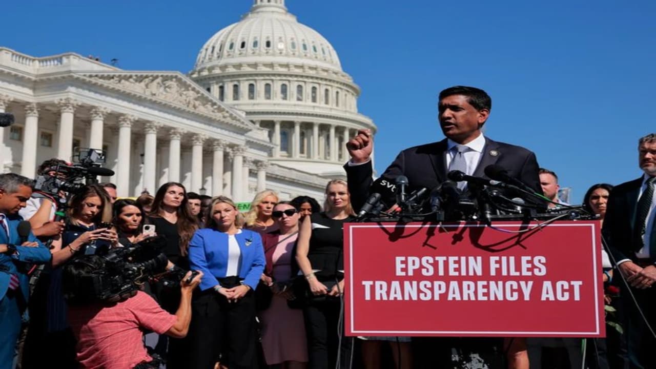 Ron File Person Epstein Files खुलासा: कौन हैं वो 6 ताकतवर नाम जिन्हें DOJ ने जानबूझ कर ...