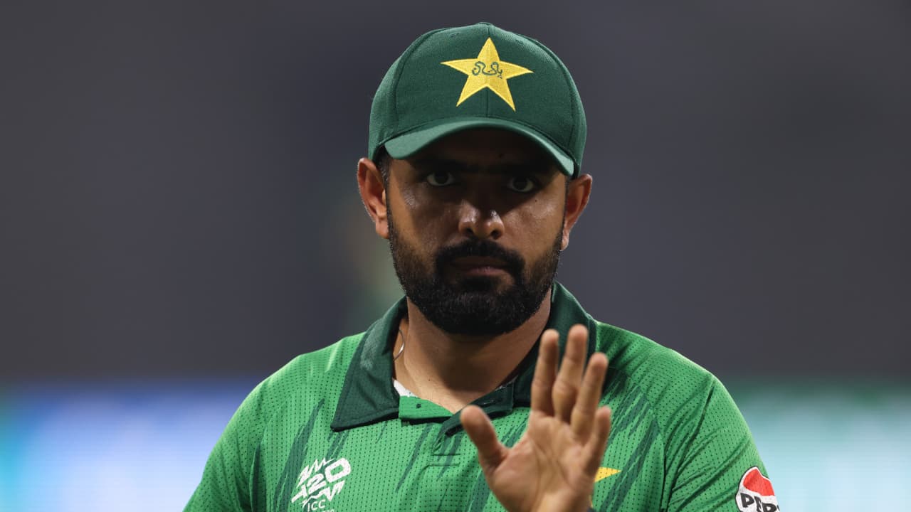 IND vs PAK, T20 World Cup: Babar Azam Mocked by Ex-Pakistan Cricketers Live On TV, Video Goes Viral