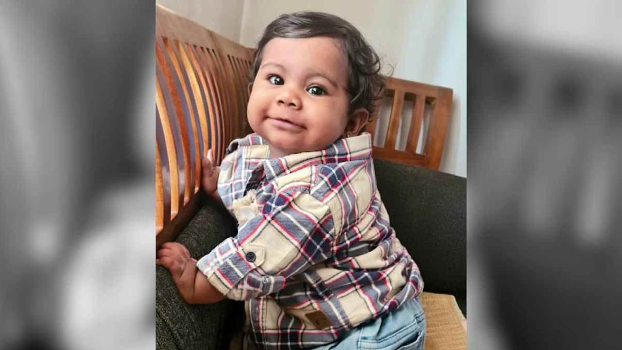 ಅಪಘಾತಕ್ಕೆ ಮೃತ 10 ತಿಂಗಳ ಮಗುವಿನ ಅಂಗಾಂಗ ದಾನ, ದೇಶದ ಅತಿಕಿರಿಯ ಅಂಗಾಂಗ ದಾನಿ ಹಿರಿಮೆ! | 10 Month Old Baby Becomes Youngest Organ Donor In India Kerala News San ಅಪಘಾತಕ್ಕೆ ಮೃತ 10 ತಿಂಗಳ ಮಗುವಿನ ಅಂಗಾಂಗ ದಾನ, ದೇಶದ ಅತಿಕಿರಿಯ ಅಂಗಾಂಗ ದಾನಿ ಹಿರಿಮೆ! | 10 Month Old Baby Becomes Youngest Organ Donor In India Kerala News San