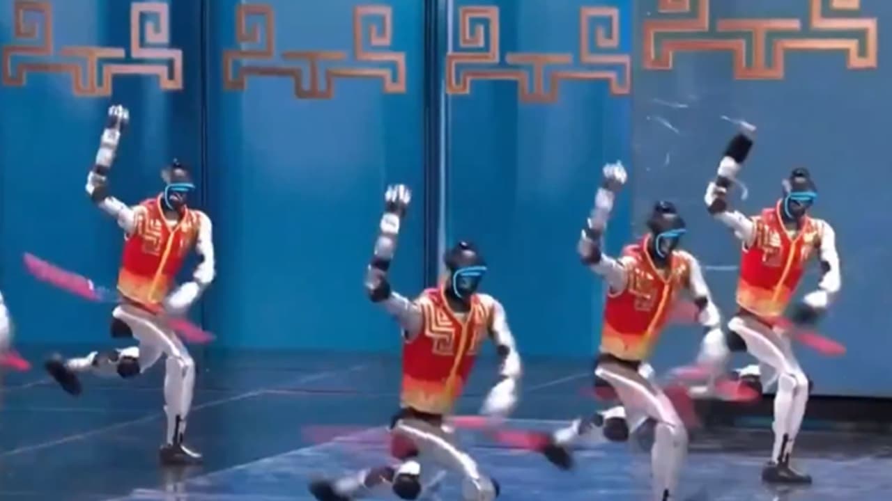 China Flexes AI Muscle at Lunar Gala In Viral Video, Showcases Kung Fu Robots to the West (WATCH)