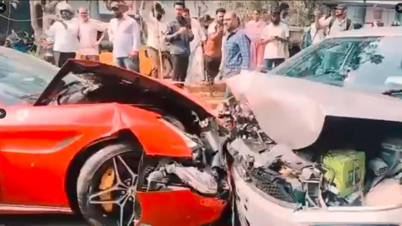 ನಟ ನಂದಮೂರಿ ಬಾಲಕೃಷ್ಣ ನಿವಾಸದ ಮುಂದೆ ಭೀಕರ ಅಪಘಾತ: ನಜ್ಜುಗುಜ್ಜಾಯ್ತು 4 ಕೋಟಿ ಮೌಲ್ಯದ ಫೆರಾರಿ ಕಾರು | Hyderabad Ferrari Car Worth 4 Crores Crushed In Jubilee Hills ನಟ ನಂದಮೂರಿ ಬಾಲಕೃಷ್ಣ ನಿವಾಸದ ಮುಂದೆ ಭೀಕರ ಅಪಘಾತ: ನಜ್ಜುಗುಜ್ಜಾಯ್ತು 4 ಕೋಟಿ ಮೌಲ್ಯದ ಫೆರಾರಿ ಕಾರು | Hyderabad Ferrari Car Worth 4 Crores Crushed In Jubilee Hills