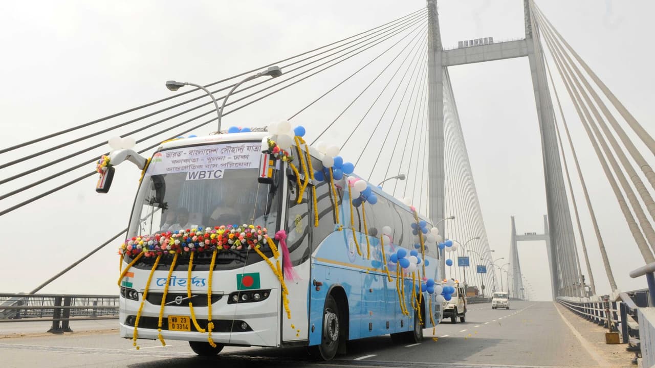 India Bangladesh Bus Service: ১৮ মাস পর আবার চালু হল আগরতলা-ঢাকা-কলকাতা ...
