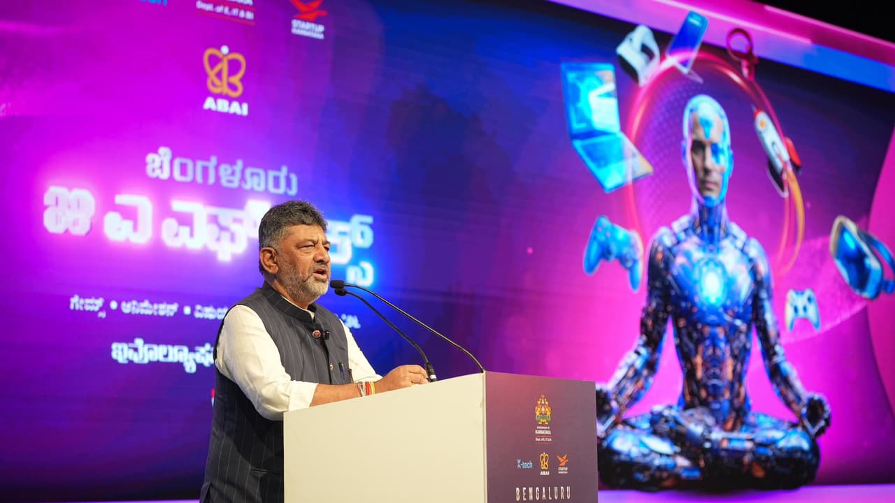 ಪಿಎಂ ಹೇಳ್ತಿರೋ ಆರೆಂಜ್ ಆರ್ಥಿಕತೆ ನೀತಿ ಕರ್ನಾಟಕದಲ್ಲಿ 2016ರಲ್ಲೇ ಜಾರಿ: ಡಿಕೆ ಶಿವಕುಮಾರ್ | Dk Shivakumar Says Karnataka Laid Foundation For Orange Economy With Avgc Policy In 2016 Kvn ಪಿಎಂ ಹೇಳ್ತಿರೋ ಆರೆಂಜ್ ಆರ್ಥಿಕತೆ ನೀತಿ ಕರ್ನಾಟಕದಲ್ಲಿ 2016ರಲ್ಲೇ ಜಾರಿ: ಡಿಕೆ ಶಿವಕುಮಾರ್ | Dk Shivakumar Says Karnataka Laid Foundation For Orange Economy With Avgc Policy In 2016 Kvn