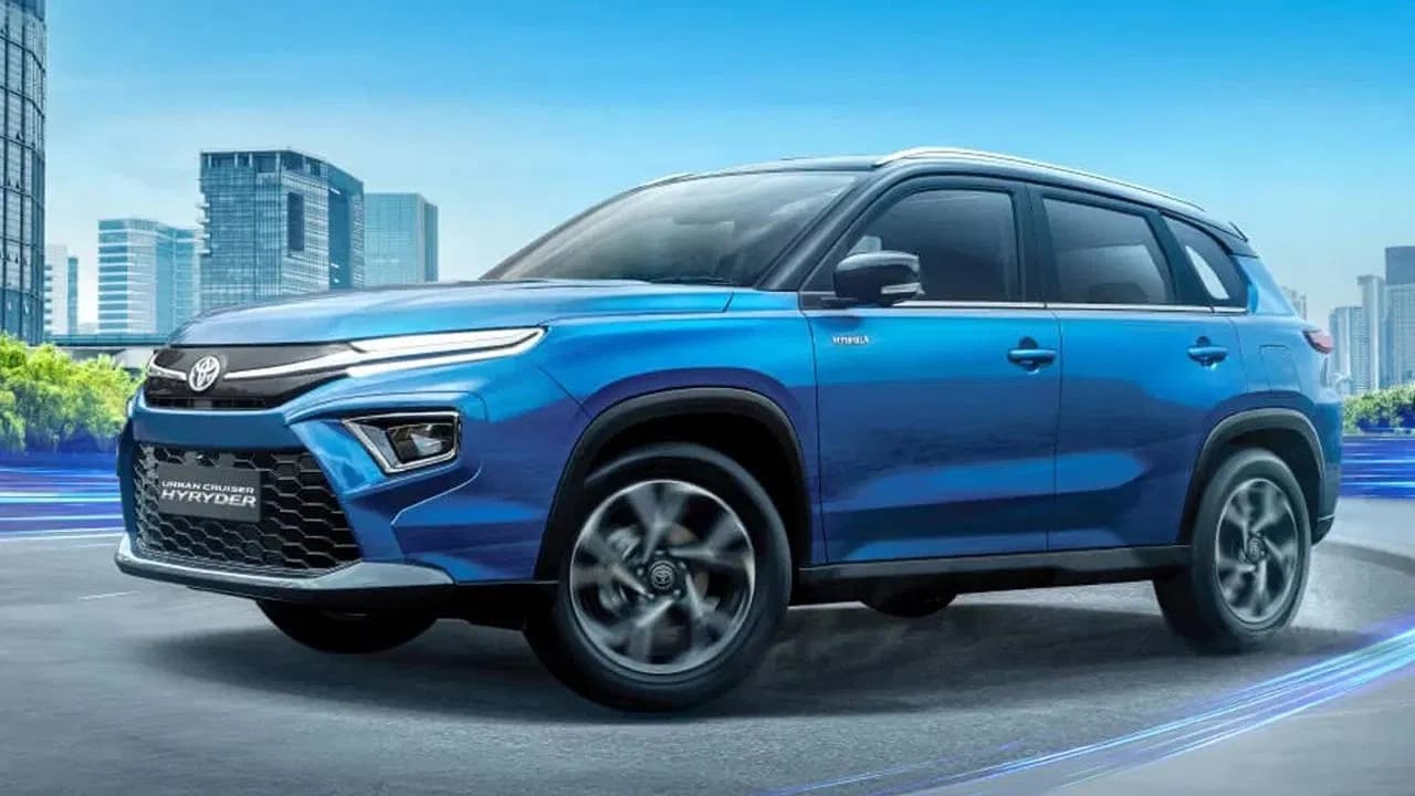 1 ಲೀಟರ್ಗೆ 27.97 ಕಿಮೀ ಮೈಲೇಜ್, 1 ಲಕ್ಷ ರೂಪಾಯಿ ಡಿಸ್ಕೌಂಟ್ ಇರುವ ಎಸ್ಯುವಿ ಆಫರ್ ಮಿಸ್ ಮಾಡ್ಕೋಬೇಡಿ! | Toyota Hyryder Hybrid Suv Discount Mileage Price Features India San 1 ಲೀಟರ್ಗೆ 27.97 ಕಿಮೀ ಮೈಲೇಜ್, 1 ಲಕ್ಷ ರೂಪಾಯಿ ಡಿಸ್ಕೌಂಟ್ ಇರುವ ಎಸ್ಯುವಿ ಆಫರ್ ಮಿಸ್ ಮಾಡ್ಕೋಬೇಡಿ! | Toyota Hyryder Hybrid Suv Discount Mileage Price Features India San