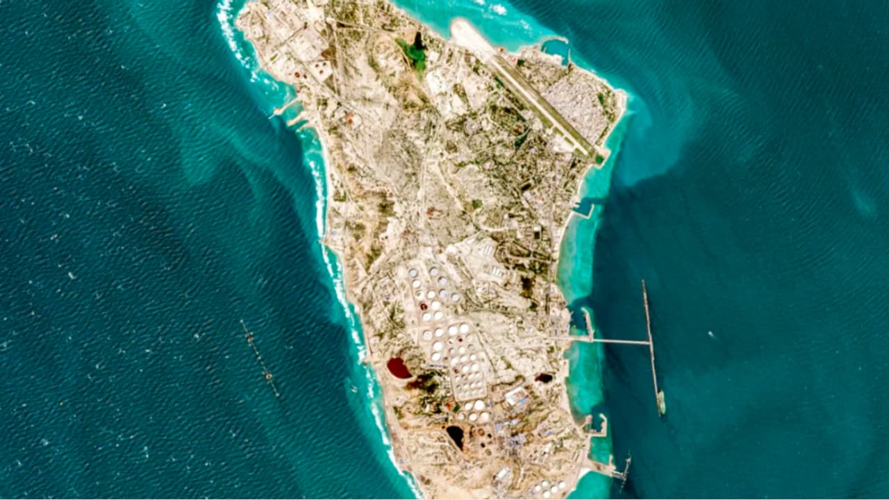 Middle East Tensions: ಖಾರ್ಗ್ ದ್ವೀಪದ ಮೇಲೆ ಅಮೆರಿಕ ದಾಳಿ, ಸೇನಾ ನೆಲೆ ನಾಶ, ತೈಲಾಗಾರ ಸೇಫ್! | Middle East Tensions Us Attacks Kharg Island Destroys Base Oil To Hit 200 Doller Rav Middle East Tensions: ಖಾರ್ಗ್ ದ್ವೀಪದ ಮೇಲೆ ಅಮೆರಿಕ ದಾಳಿ, ಸೇನಾ ನೆಲೆ ನಾಶ, ತೈಲಾಗಾರ ಸೇಫ್! | Middle East Tensions Us Attacks Kharg Island Destroys Base Oil To Hit 200 Doller Rav