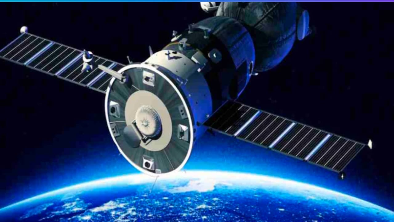 NavIC satellite system failure: ‘ನಾವಿಕ್’ ದಿಕ್ಸೂಚಿ ಸಿಸ್ಟಂನಲ್ಲಿ ಭಾರೀ ಸಮಸ್ಯೆ, ರಾಷ್ಟ್ರೀಯ ಭದ್ರತೆಗೆ ಅಪಾಯದ ಭೀತಿ! | Major Glitch In Navic Navigation System Services Hit NavIC satellite system failure: ‘ನಾವಿಕ್’ ದಿಕ್ಸೂಚಿ ಸಿಸ್ಟಂನಲ್ಲಿ ಭಾರೀ ಸಮಸ್ಯೆ, ರಾಷ್ಟ್ರೀಯ ಭದ್ರತೆಗೆ ಅಪಾಯದ ಭೀತಿ! | Major Glitch In Navic Navigation System Services Hit