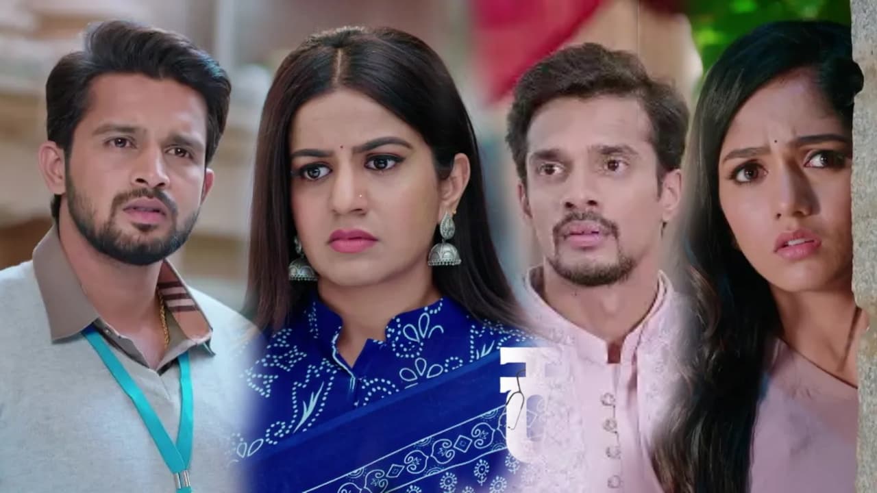Karna Serial: ಕರ್ಣ ಧಾರಾವಾಹಿ ಮುಖ್ಯ ಪಾತ್ರವೇ ಮುಗೀತಾ? ವೀಕ್ಷಕರಿಗೆ ಸಿಕ್ಕ ಸುಳಿವೇನು? Karna Serial: ಕರ್ಣ ಧಾರಾವಾಹಿ ಮುಖ್ಯ ಪಾತ್ರವೇ ಮುಗೀತಾ? ವೀಕ್ಷಕರಿಗೆ ಸಿಕ್ಕ ಸುಳಿವೇನು?