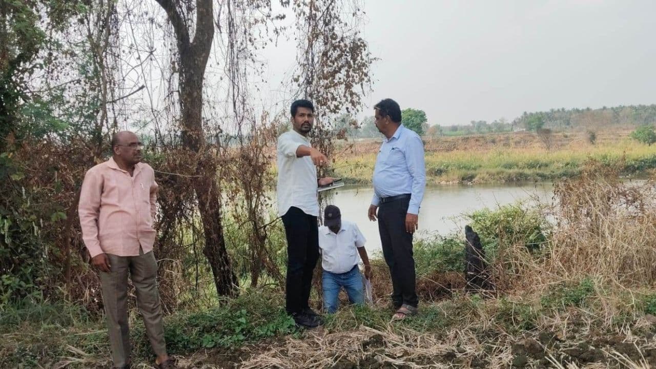 110 ಕೆರೆ-ಕಟ್ಟೆಗಳಿಗೆ ನೀರು ತುಂಬಿಸುವ 475 ಕೋಟಿ ರೂಪಾಯಿ ಯೋಜನೆ ಸದ್ದಿಲ್ಲದೇ ಆರಂಭ! | Gundlupet Chamarajanagar Rs 475 Crore Project To Fill 110 Lakes And Reservoirs With Water Has Begun Without A Hitch Mrq 110 ಕೆರೆ-ಕಟ್ಟೆಗಳಿಗೆ ನೀರು ತುಂಬಿಸುವ 475 ಕೋಟಿ ರೂಪಾಯಿ ಯೋಜನೆ ಸದ್ದಿಲ್ಲದೇ ಆರಂಭ! | Gundlupet Chamarajanagar Rs 475 Crore Project To Fill 110 Lakes And Reservoirs With Water Has Begun Without A Hitch Mrq